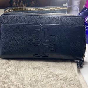 Tory Burch wallet